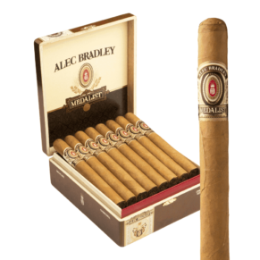 Alec Bradley Medalist Churchill 7x50 EMS hộp 24