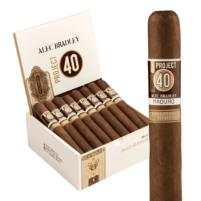 Alec Bradley Project 40 Maduro Toro 6x52 Maduro hộp 24
