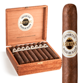 Ashton Aged Maduro No. 30 6.75x44 Maduro hộp gỗ tuyết tùng 25