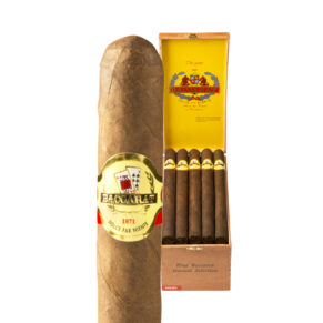 Baccarat Kings 8.5x52 Maduro hộp gỗ tuyết tùng 25