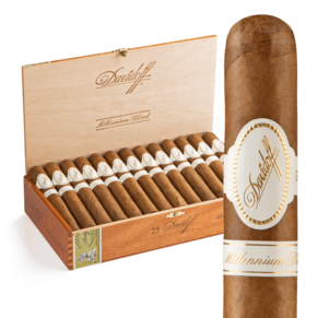 Davidoff Millennium Blend Series Robusto 5.25x50 EMS hộp 25