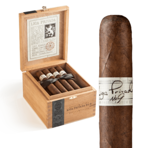 Liga Privada No. 9 Corona Doble 7x54 Maduro hộp 24