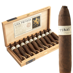 Liga Privada Unico Serie Feral Flying Pig 5.37x60 Maduro hộp 10