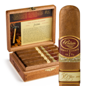 Padron Family Reserve 50 Years 5x54 Natural hộp 10