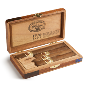 Padron Samplers Padron 1926 Serie 4-Cigars hộp 4
