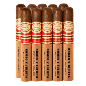 Romeo y Julieta Crafted by AJ Fernandez Toro 6x52 Maduro hộp 20